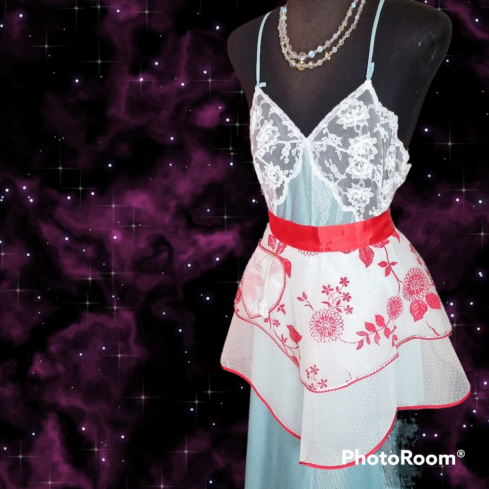 Vintage crisp chiffon CHRISTMAS Apron NWOT! C100